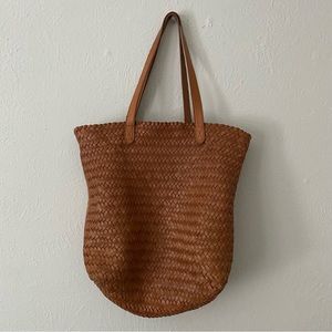 Madewell The Medium Transport Tote: Woven Leather Edition.